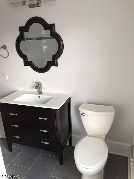 18 Oak Ave - Photo 3 of 13