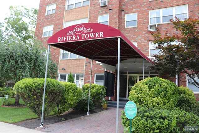 2200 Center Ave Apt E7, Fort Lee, NJ 07024, USA - 7 unit Rentals | Zumper