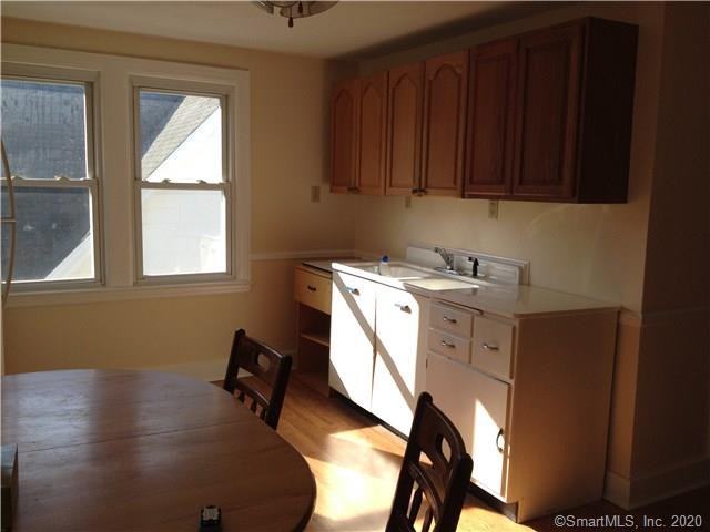 198 N State St - Photo 2 of 14