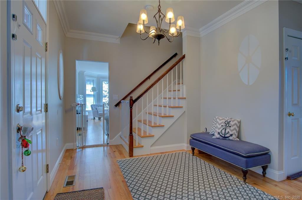 15 Maple Shade Rd - Photo 3 of 19