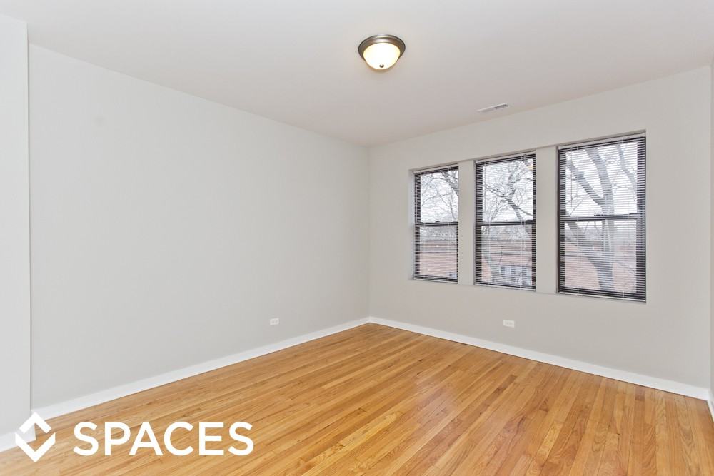 2438 W North Shore Ave - Photo 3 of 4