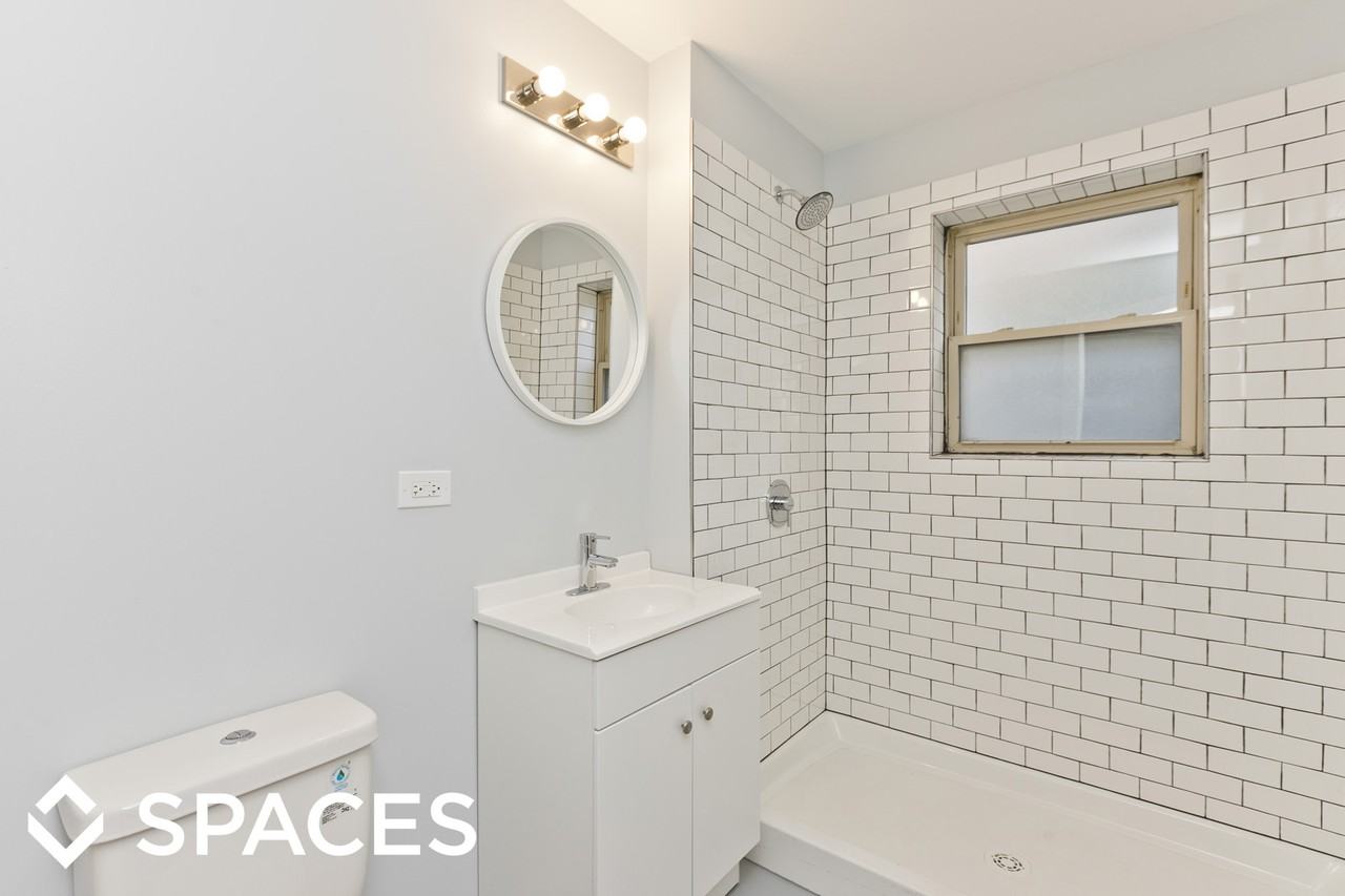 4700 N Racine Ave #313 - Photo 3 of 11