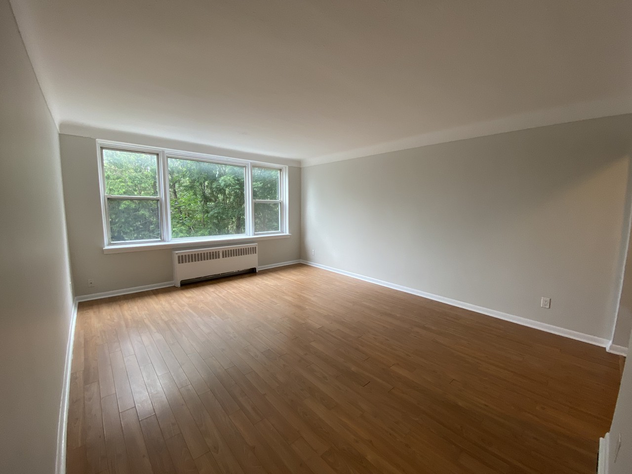 1276 Dorchester Avenue - Photo 3 of 9