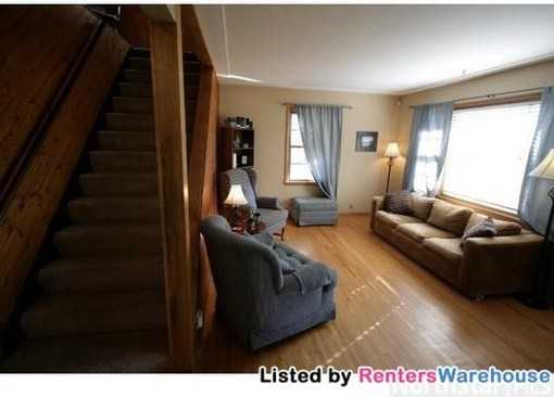 3043 Main St Ne - Photo 3 of 9