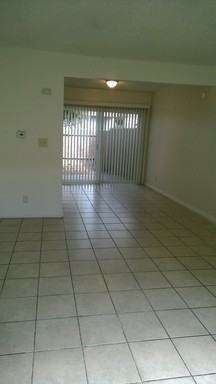 4513 Terrace Ave - Photo 3 of 15