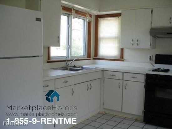 1428 N Pontiac Trail - Photo 2 of 20