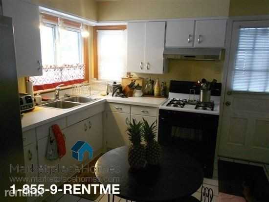 1428 N Pontiac Trail - Photo 3 of 20