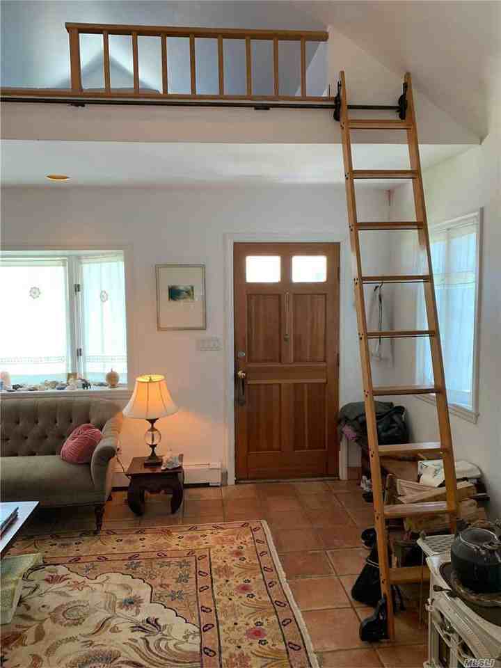 129 Bermuda St - Photo 3 of 16