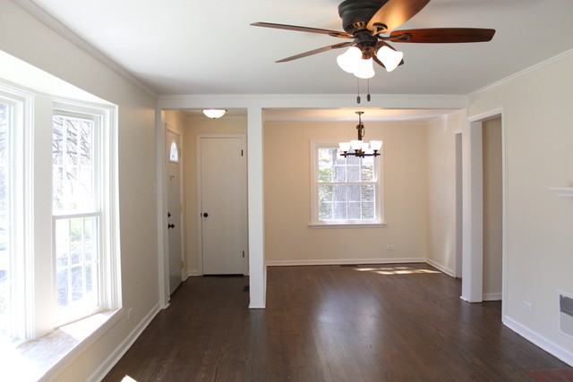 1446 Linden Rd - Photo 3 of 15