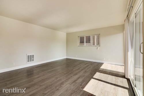 257 Athol Ave - Photo 3 of 8