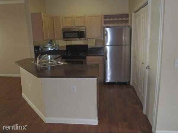 71N538 Lockhill Selma and West Avenue Apartments Lockhill Selma