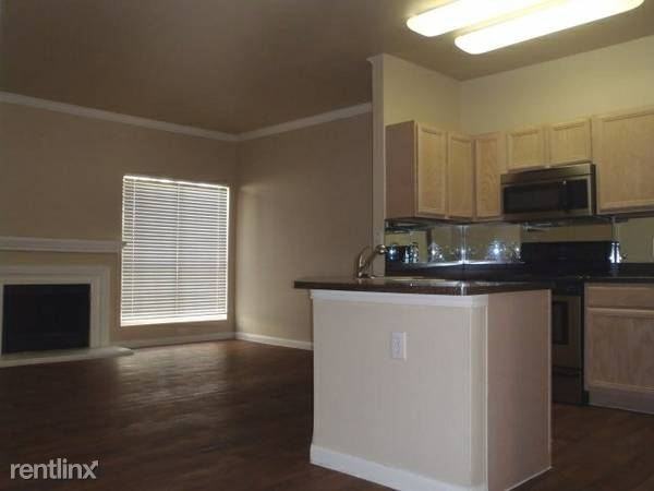 71N538 Lockhill Selma and West Avenue Apartments Lockhill Selma