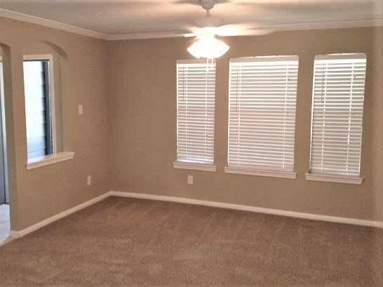 15923 Mission Glen Dr - Photo 2 of 10