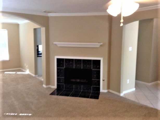 15923 Mission Glen Dr - Photo 3 of 10