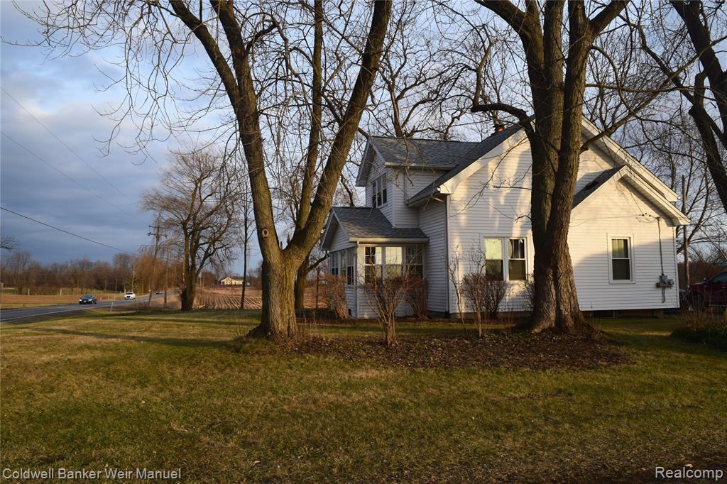 6115 Pleasant Lake Rd - Photo 3 of 34