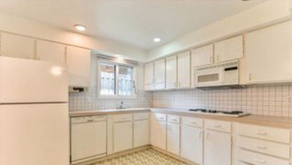 1116-1118 Kirkwood Drive - 1116 - Photo 2 of 9