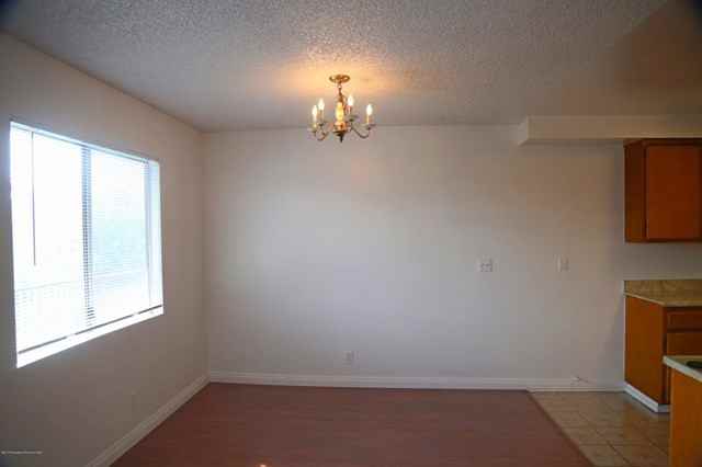 726 Pearl St - Photo 3 of 10