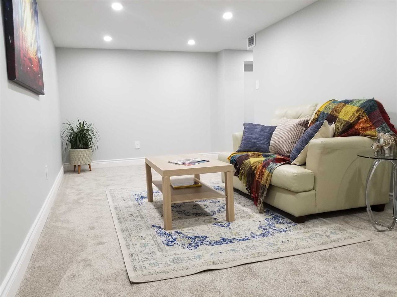 York Mills Rd & Bayview Ave - Photo 2 of 11