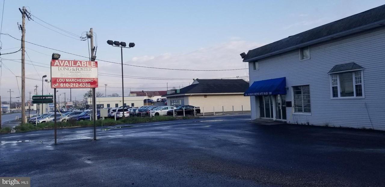 1215 W Ridge Pike, Conshohocken, PA 19428 Studio Apartment