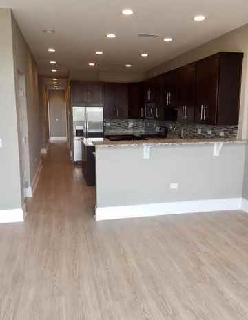 4853 N Western Ave #2 - Photo 3 of 22