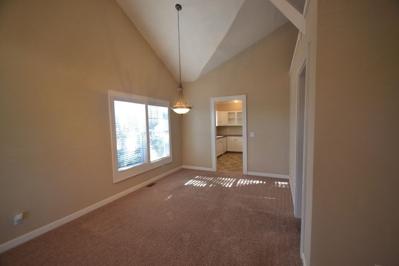 1811 N Sharon Amity Rd - Photo 3 of 12