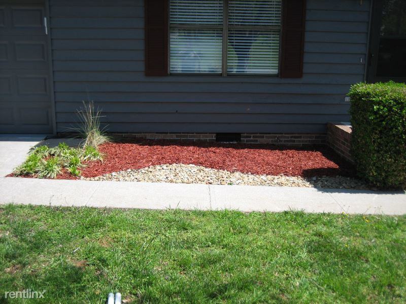 7216 Foxtrace Dr - Photo 3 of 26