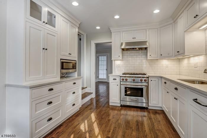 172 Ashland Rd - Photo 3 of 23