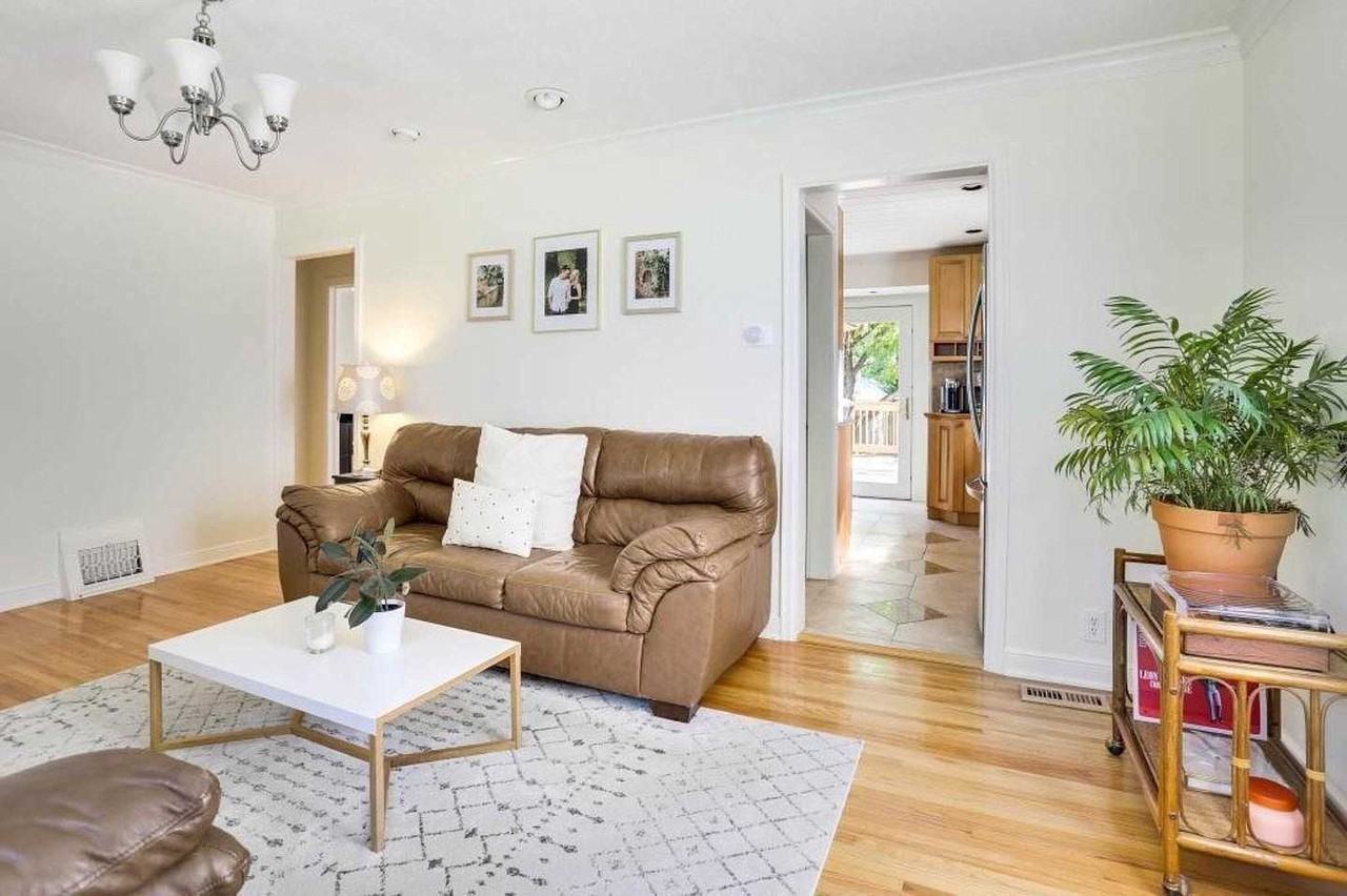 4129 Utica Ave S - Photo 3 of 21