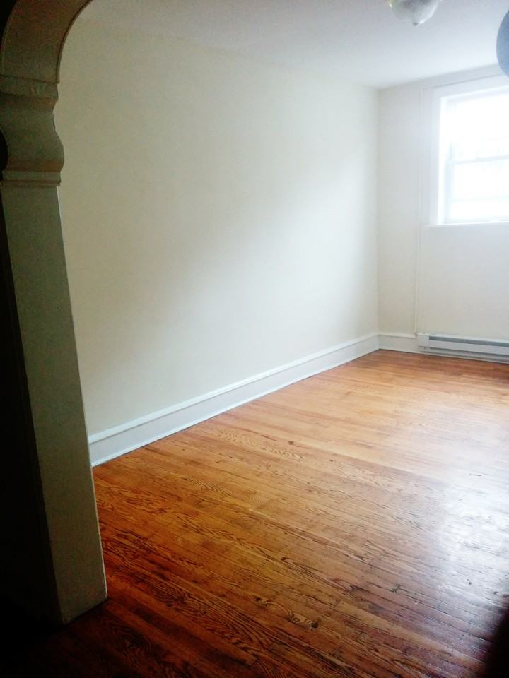 216 N 6th St - Photo 3 of 12