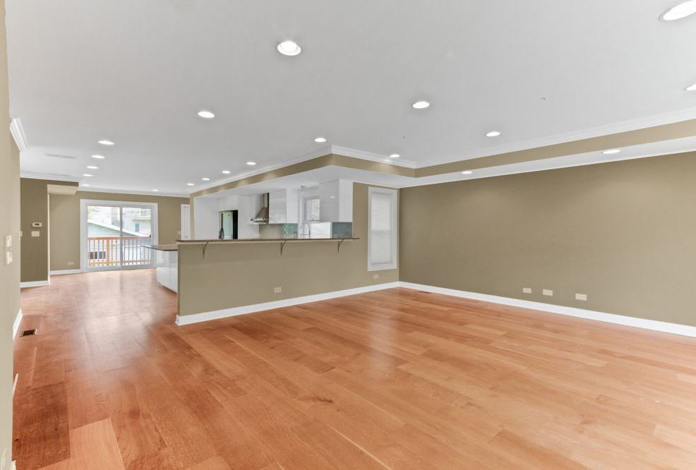 3352 S Giles Ave - Photo 2 of 28