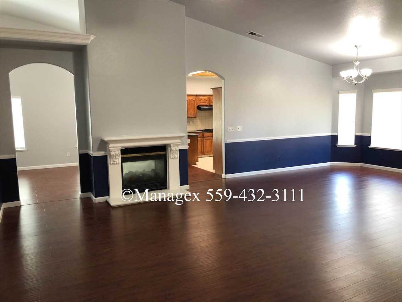 8891 North Matus Avenue - Photo 2 of 15