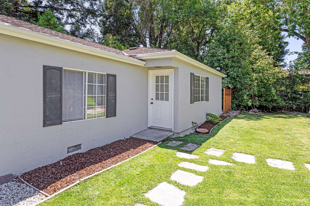 560 Beresford Avenue #A - Photo 2 of 20