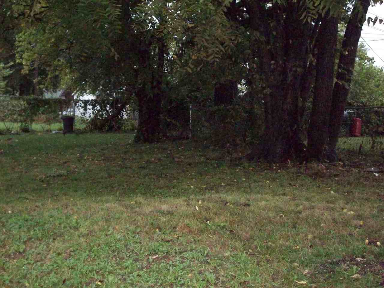 4104 Linwood Blvd - Photo 3 of 9