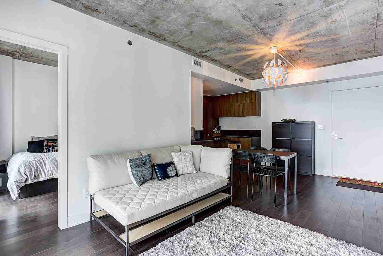 705 Rue William #1207