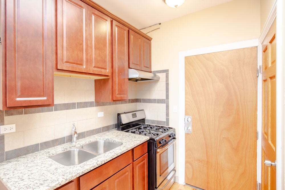 5550 W Belmont Ave - Photo 3 of 7