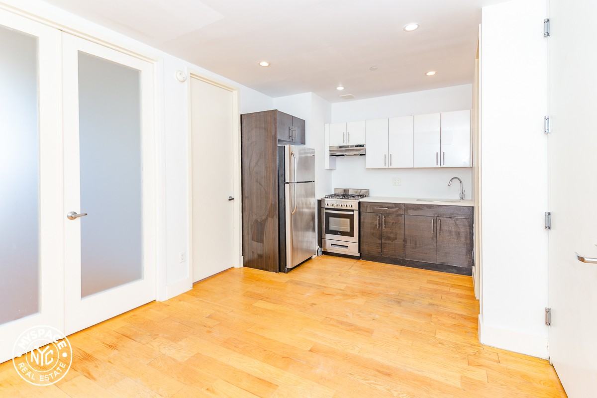 828 Saint Johns Pl #8K