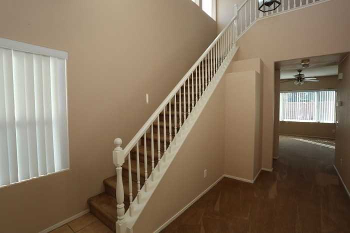 8109 Loma Del Ray St - Photo 3 of 12