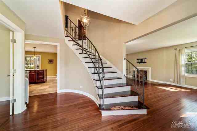 830 Winmoor Dr - Photo 3 of 24