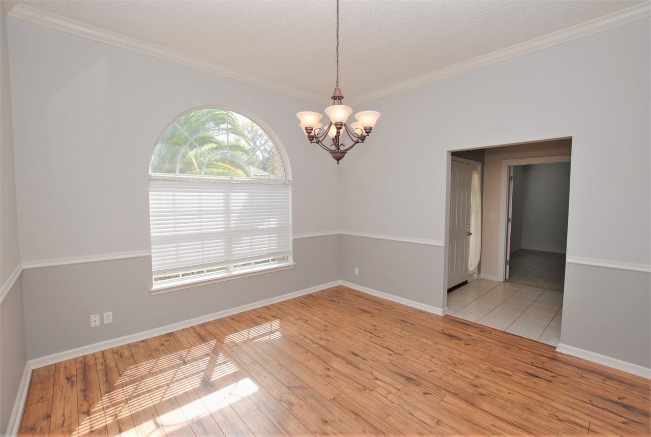 12473 Gately Oaks Ln E - Photo 3 of 39