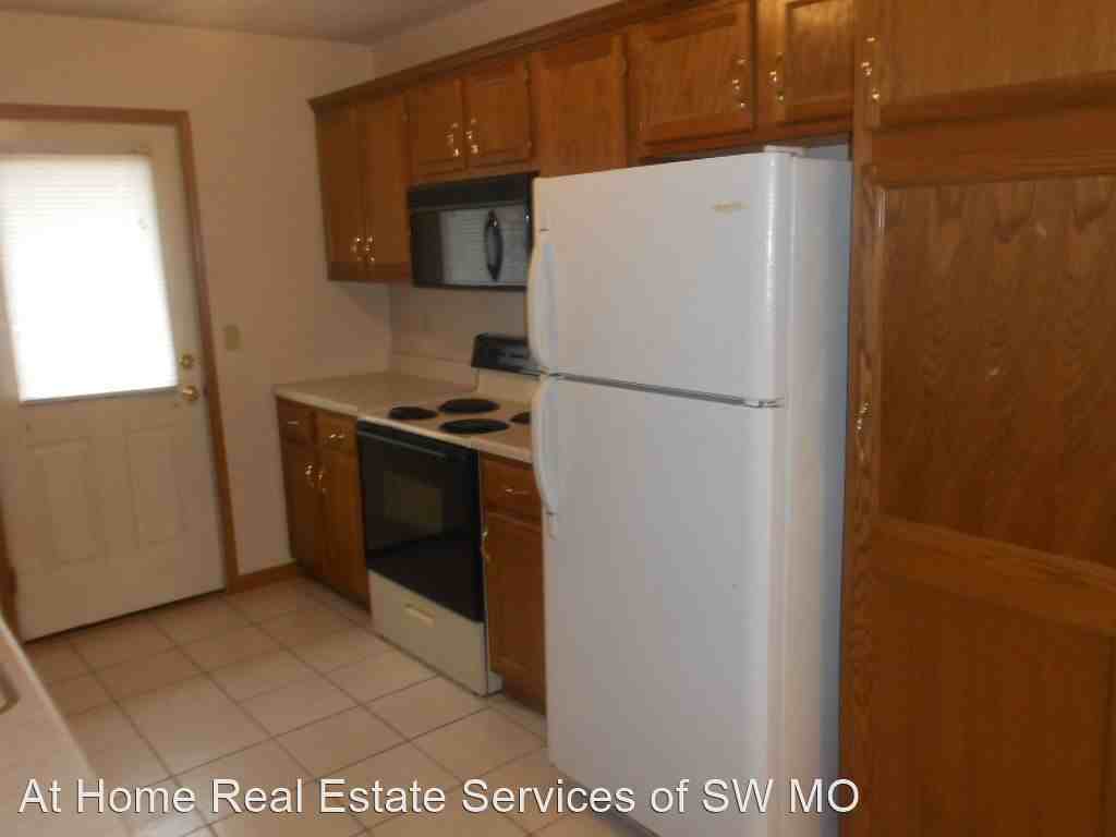 805-807 Foxx - Photo 3 of 14