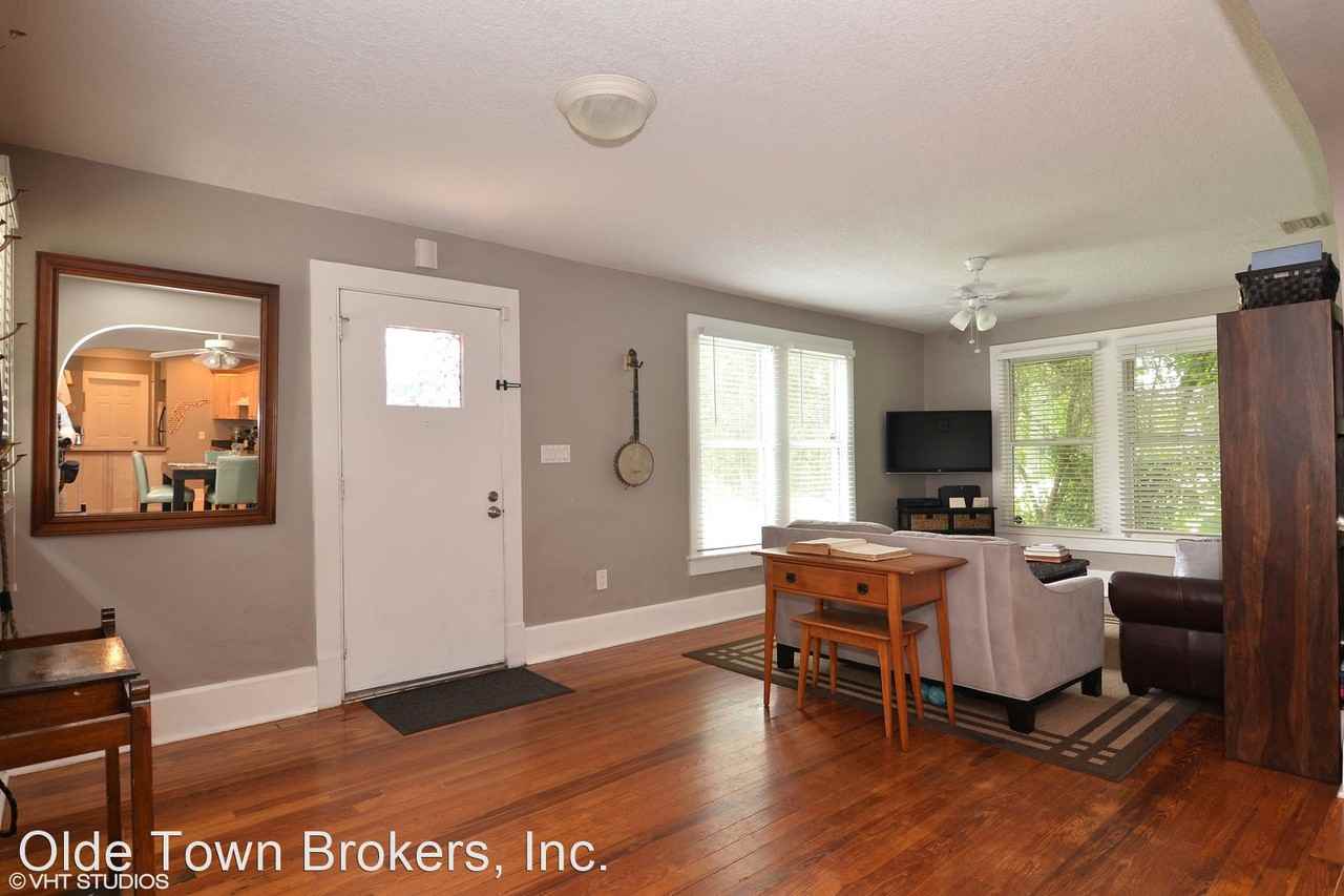 737 Carlson Dr - Photo 2 of 25