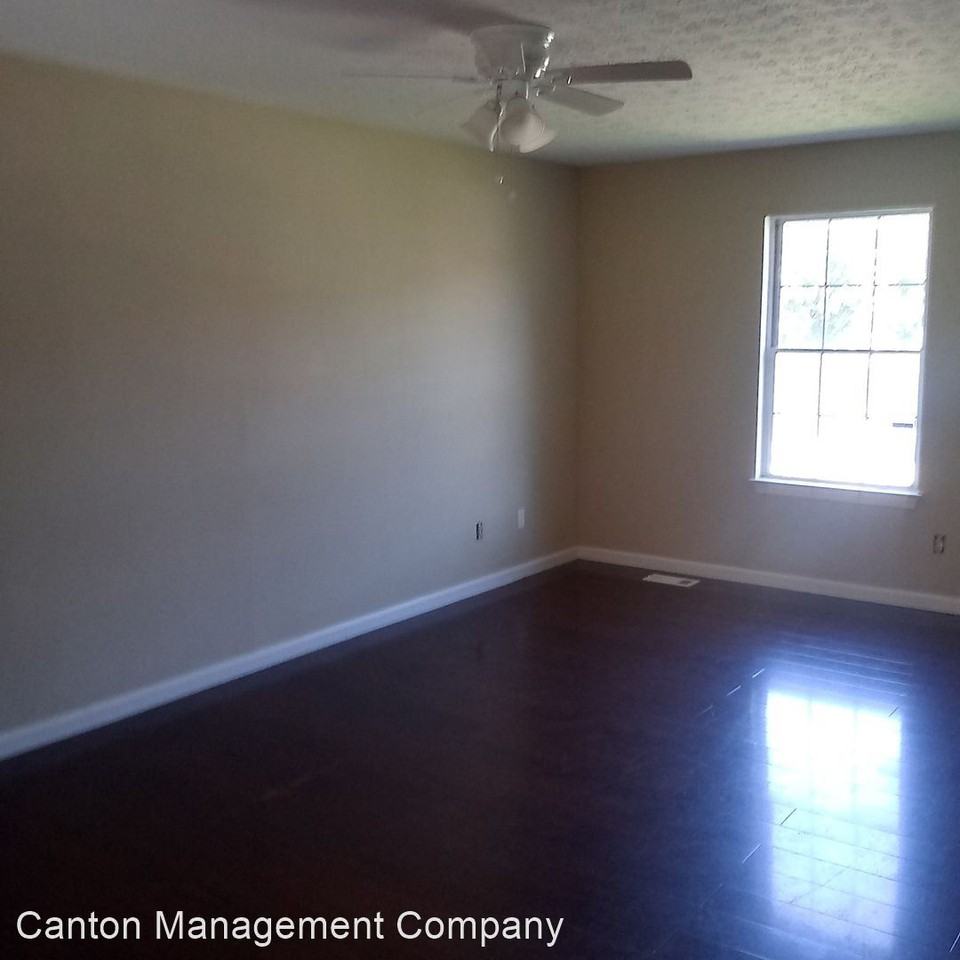 3901 Cutty Sark Rd - Photo 3 of 15