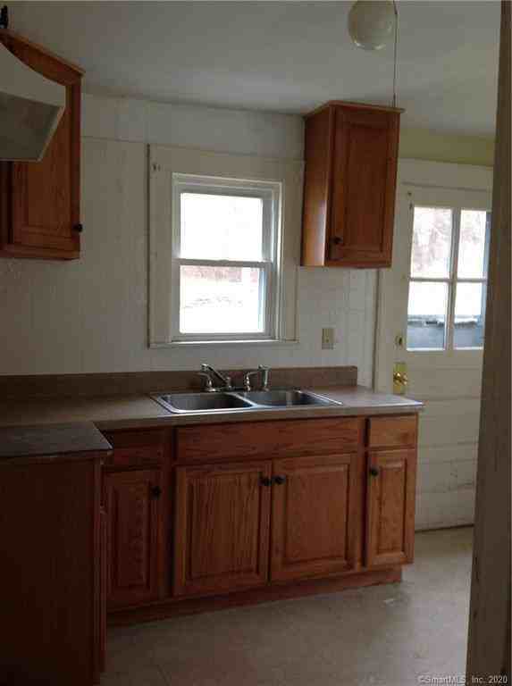 3399 Main St - Photo 3 of 12