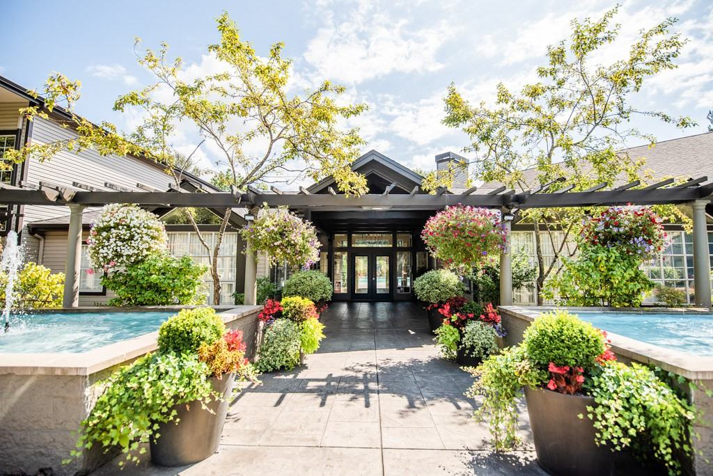 Signature Pointe - Photo 6 of 67