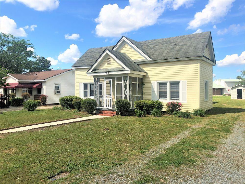 707 E Divine St - Photo 3 of 21