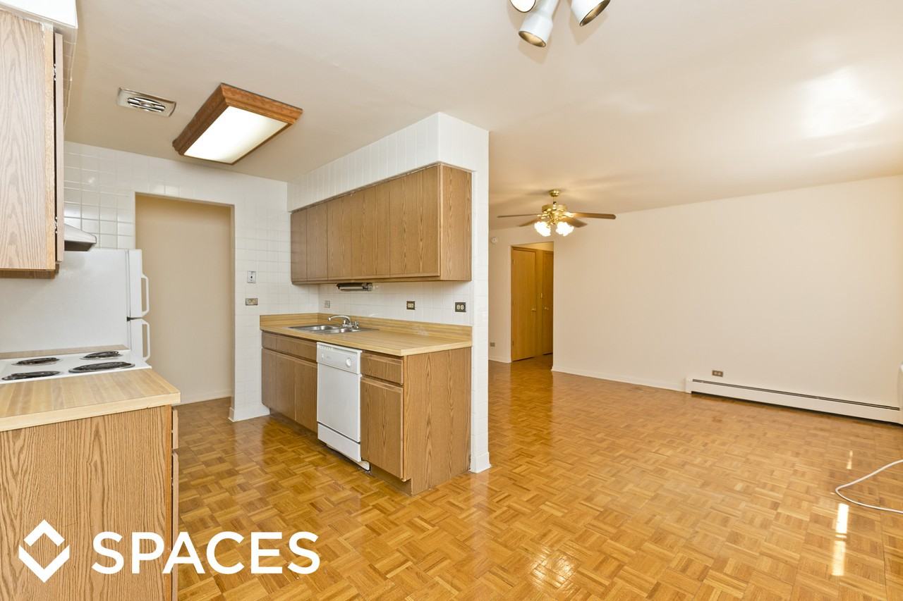 531 W Deming - Photo 2 of 27