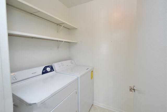 719 Edgewater Drive #101 - Photo 3 of 5