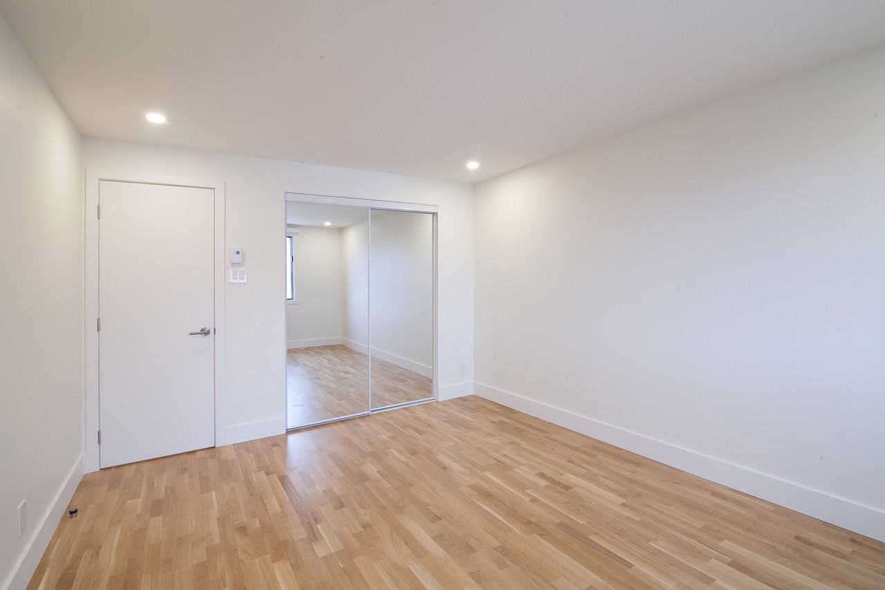 1530 Avenue Filion #519 - Photo 3 of 6