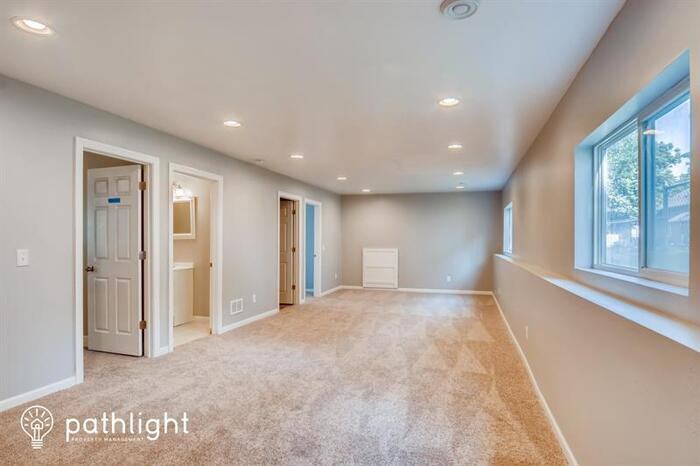 141 4th Ave S - Photo 3 of 6