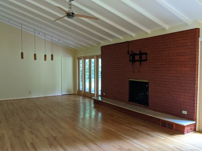 610 Jarvis Ln - Photo 3 of 27